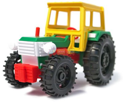 Игрушечная машинка трактор с прицепом