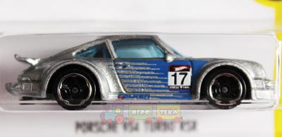 Машинка Hot Wheels Porsche 934 Turbo RSR (181/250)