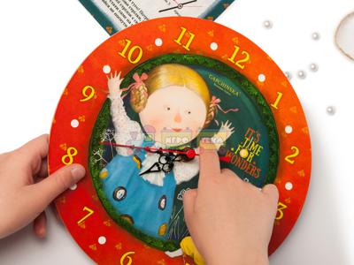 Набор для творчества Настенные часы Алиса в стране чудес Гапчинская (15100418У)