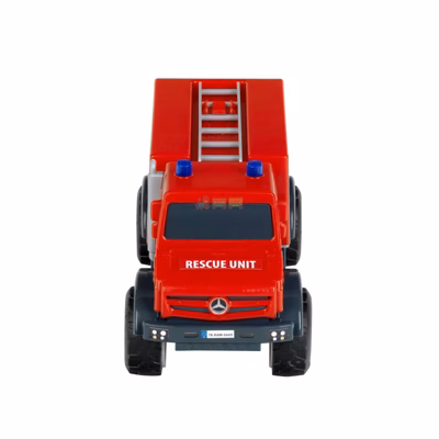 Пожарный автомобиль Unimog с этикеткой 3815